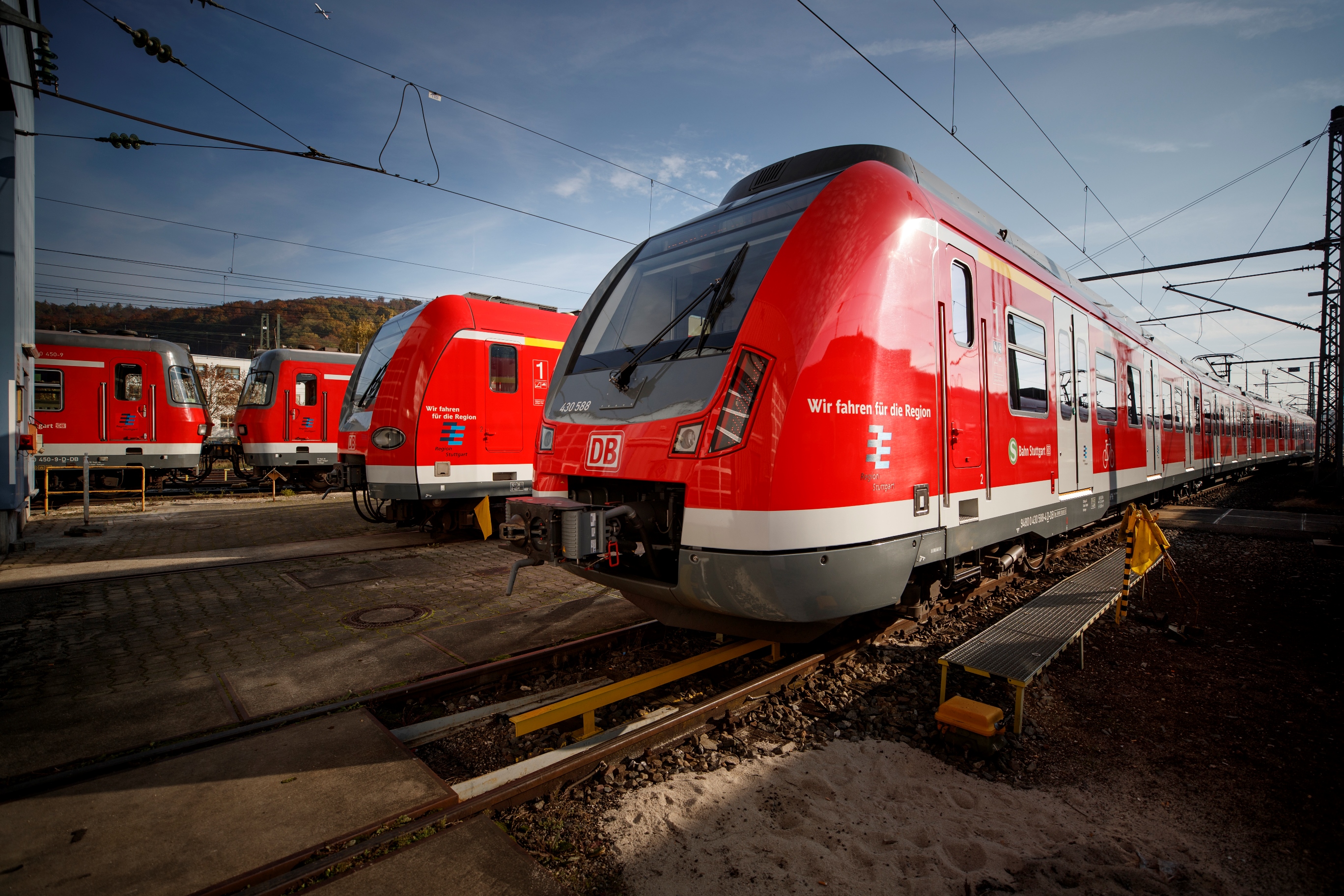 Stuttgarter S-Bahn wird zum rollenden Hot-Spot | Deutsche Bahn AG